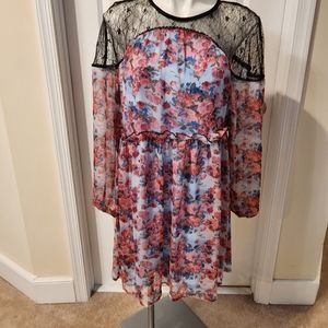 Boohoo size 10 floral dress